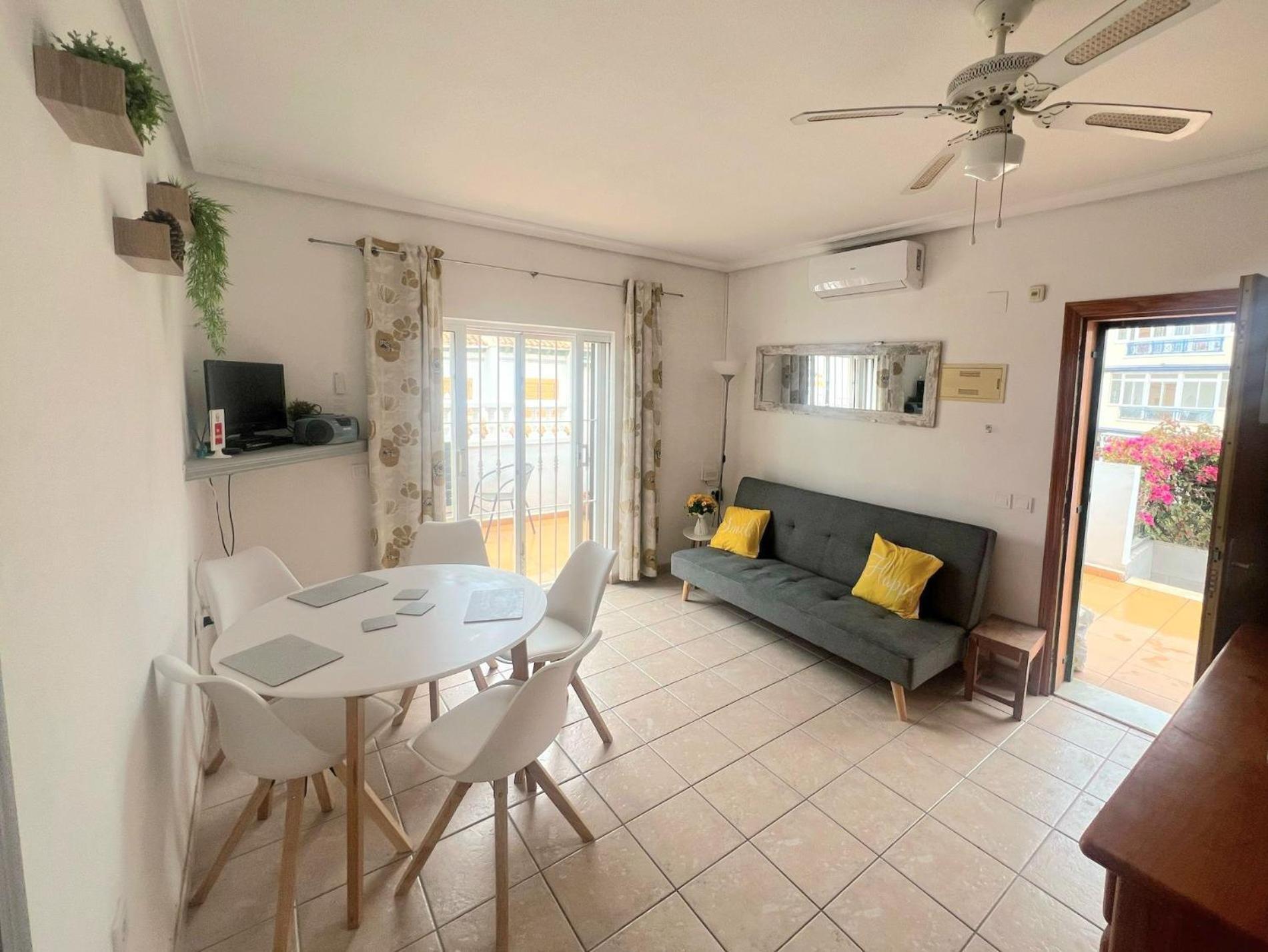 Lovely Apartment Near The Beach In Sunny La Mata Torrevieja Dış mekan fotoğraf